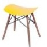 MESA COM PES EM MADEIRA